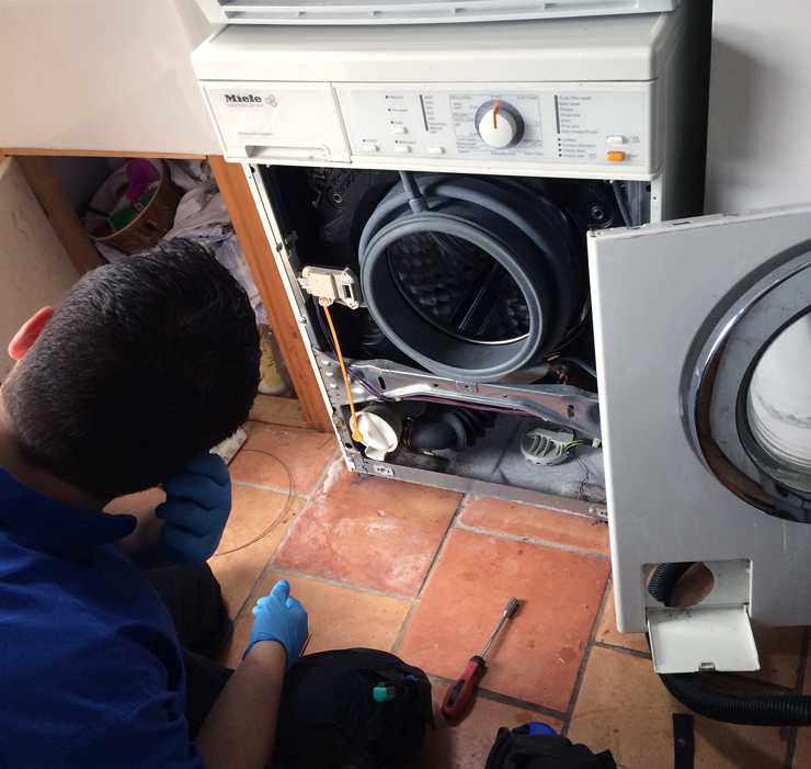 Mubaza - “Why Your Washer Won’t Start: Motor Capacitor Fix at Washing Machine Repair Abu Dhabi”